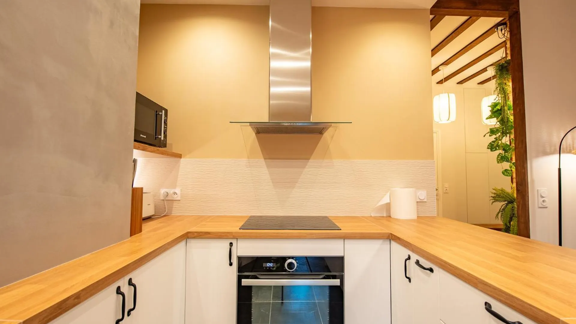 Luxurious 7P Suite With Sauna, Near Paris, Metro 4 Bagneux  Apartment Bagneux (Hauts-de-Seine)
